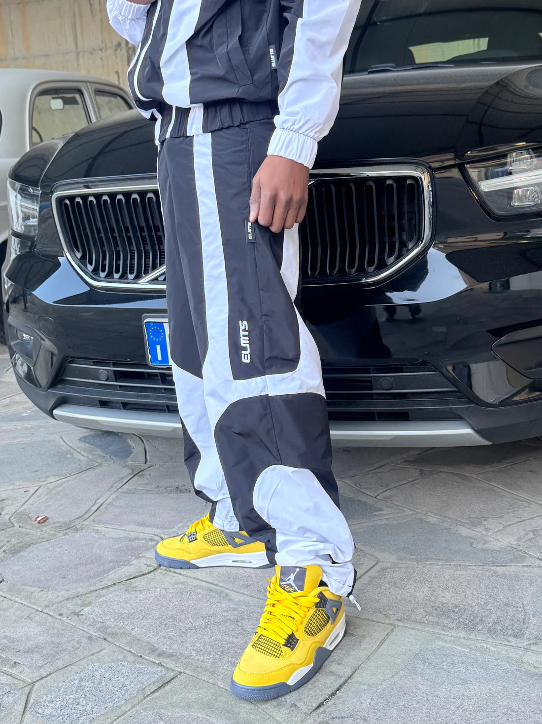 Tracksuit London Black Dark
